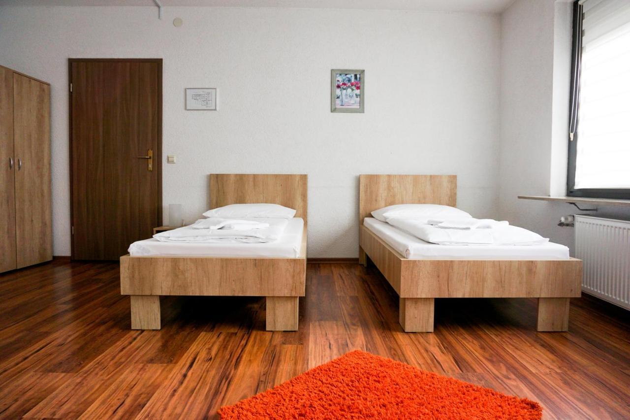 Hotel Kreuz Швебиш-Гмюнд Экстерьер фото