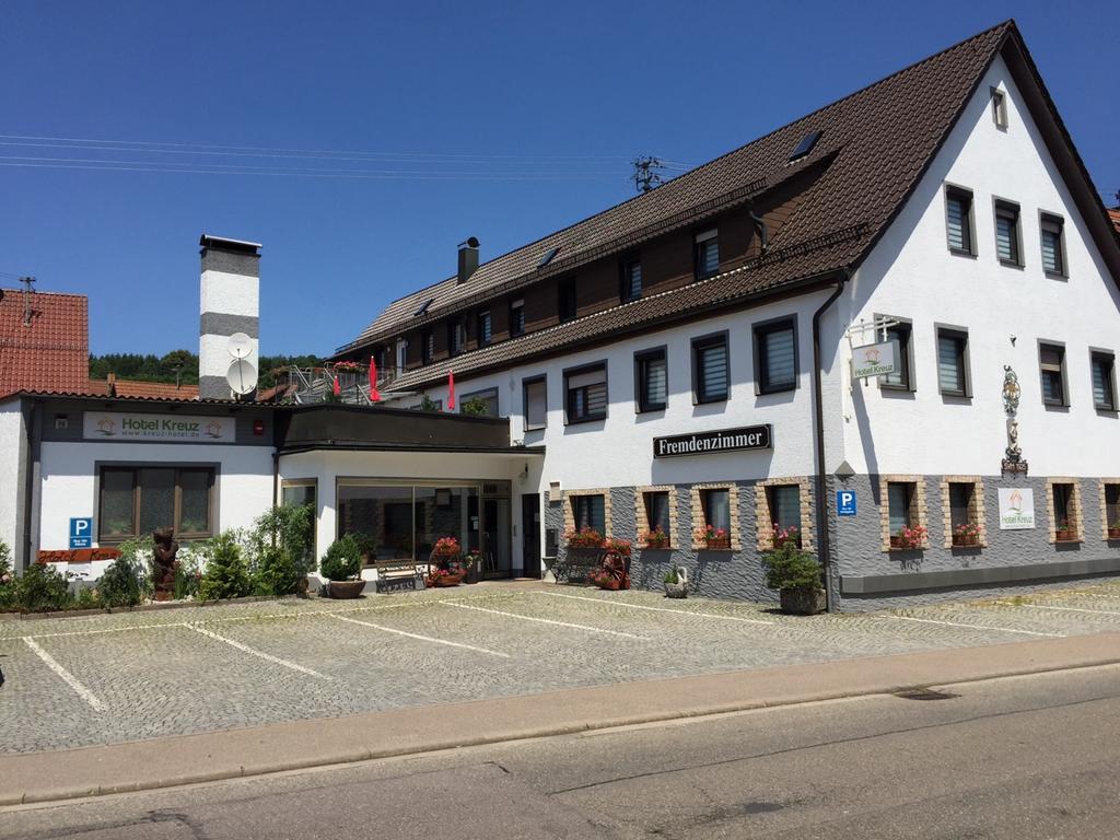 Hotel Kreuz Швебиш-Гмюнд Экстерьер фото